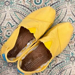 Yellow Toms Shoes